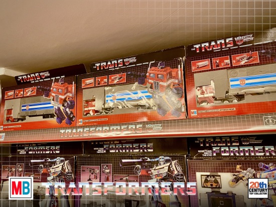 MB Transformers Collection Complete Milton Bradley 004 - Optimus Prime Ceji Red foot Blue foot Takara metal plates