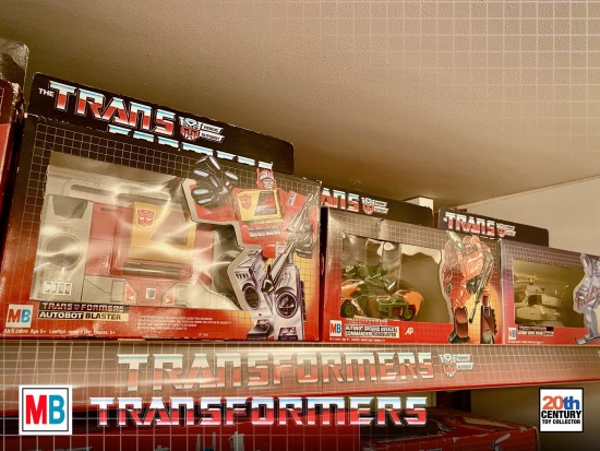 MB Transformers Collection Complete Milton Bradley 019 - Blaster Roadbuster Whirl