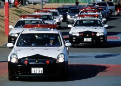japan-police-car-nissan-skyline-gtr-3
