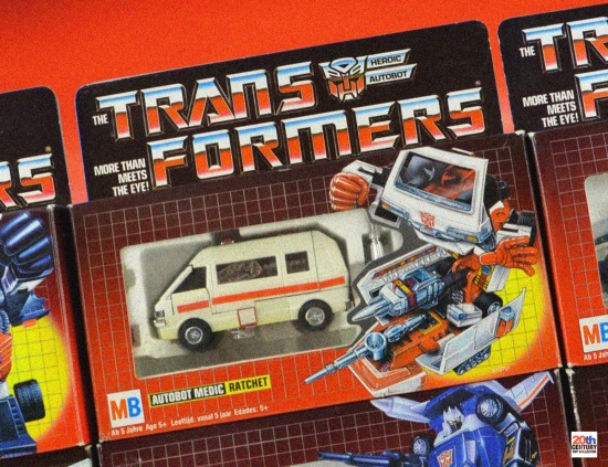 mb-autobot-cars-wall-ratchet