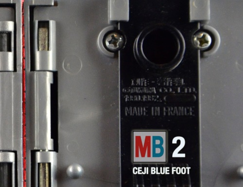 mb-optimus-prime-ceji-blue-foot-trailer_0
