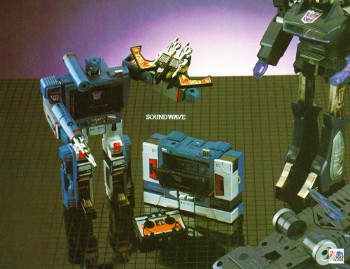 soundwave-mb-transformers-dealer-catalog-1985-french